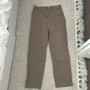 aritzia low waisted baggy cargos
